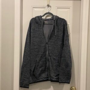 EUC Tek Gear warm tek hoodie.